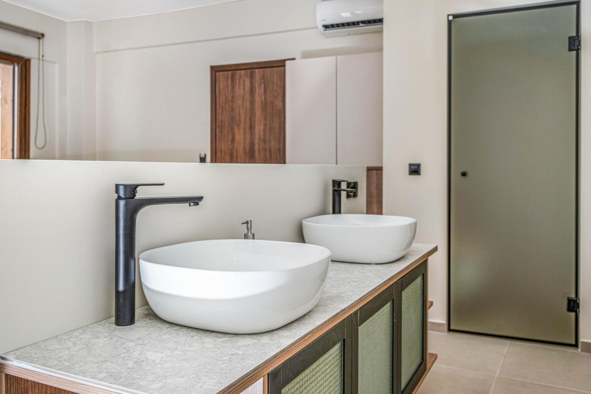 Achatis Suites Херсонісос Екстер'єр фото